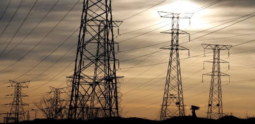کراچی میں شدید گرمی، کے الیکٹرک کا نظام جواب دے گیا، متعدد گرڈ اسٹیشن ٹرپ