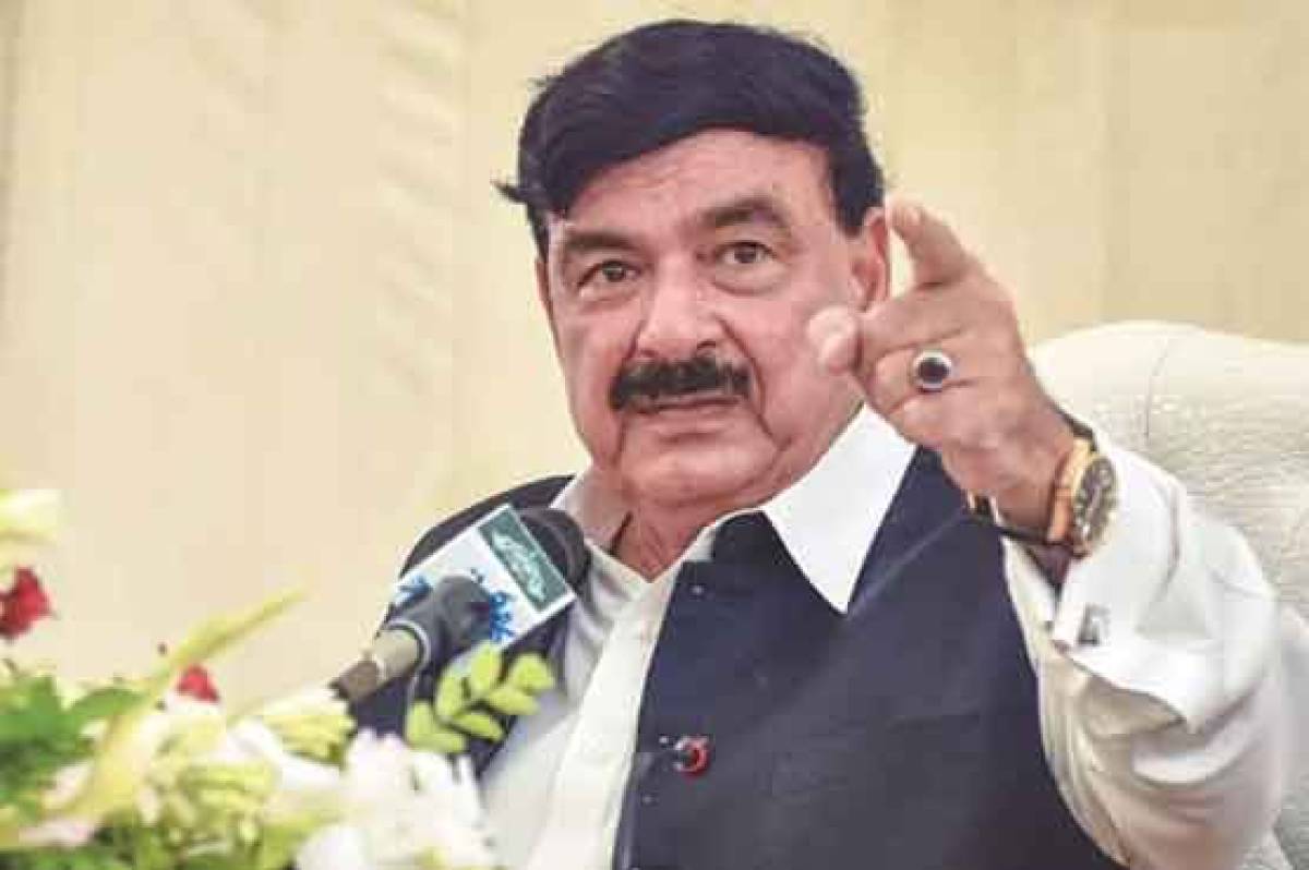 شہبازشریف سوچ لے کہ عدلیہ کافیصلہ مانناہے یا توہین عدالت میں نااہل ہوکررائیونڈجاناہے۔شیخ رشید 