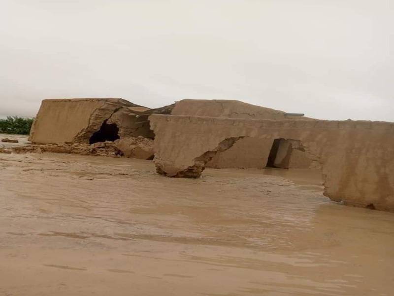 دادو: کاچھو میں تاحال سیلابی صورتحال برقرار، 300 سے زائد گاوں متاثر