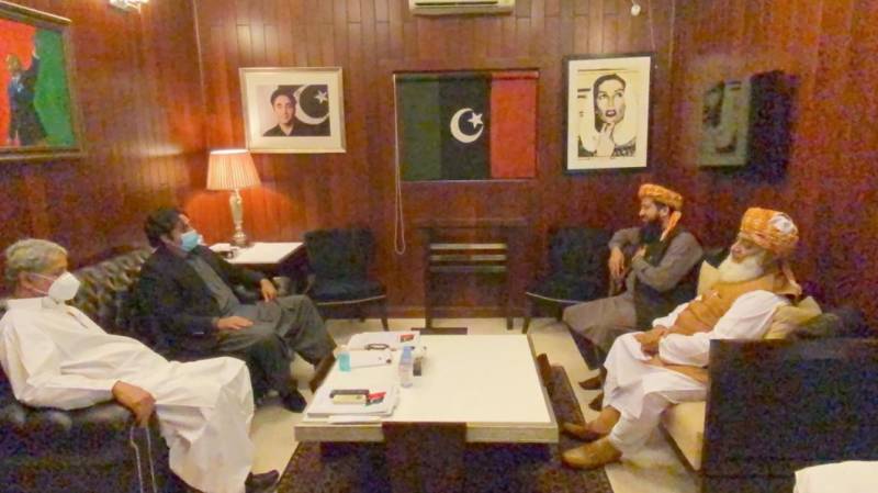 چیئرمین پاکستان پیپلزپارٹی بلاول بھٹو زرداری اور مولانا فضل الرحمان کے درمیان ملاقات