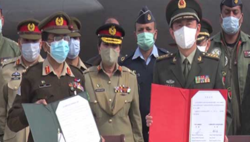 پاک فوج کا چین سے ملنے والی انسداد کورونا ویکسین قومی مہم کیلئے دینے کا فیصلہ 