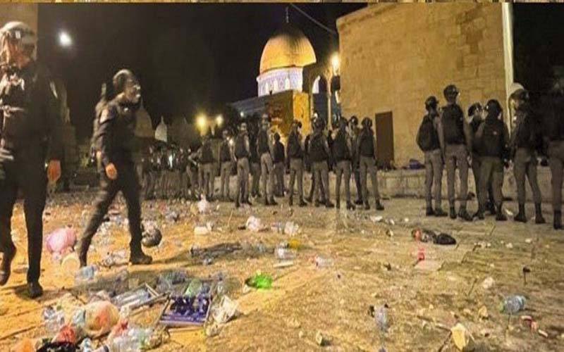 مسجد اقصیٰ میں اسرائیلی پولیس کی فائرنگ، 205فلسطینی زخمی