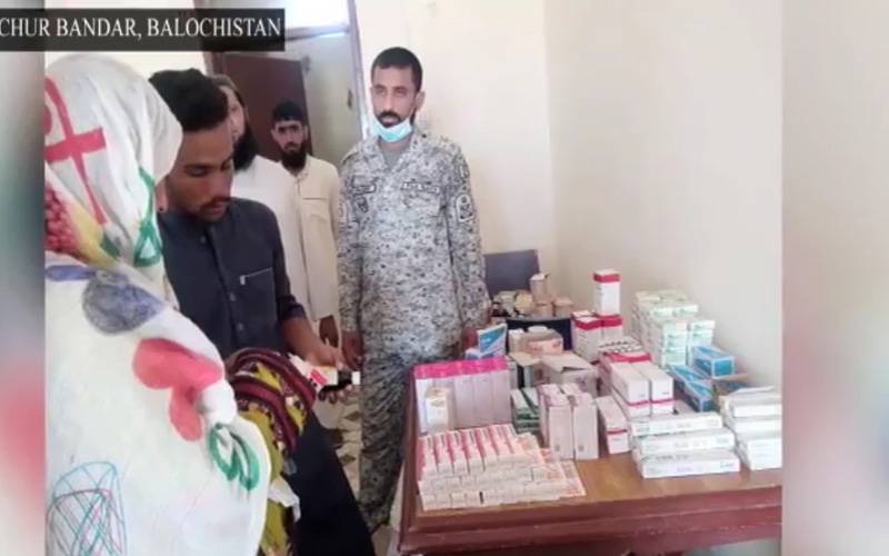 پاک بحریہ کی جانب سے سندھ کے قصبے گھارو اور بلوچستان کے ساحلی گاوں چوہڑ بندر میں میڈیکل کیمپس کا انعقاد 