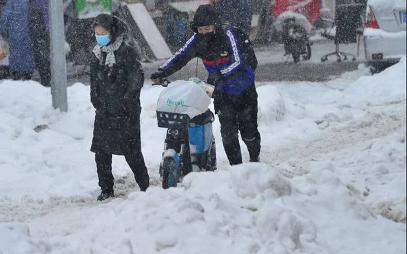 چین میں ریکارڈ برفباری، نظام زندگی متاثر,ٹریفک نظام درہم برہم