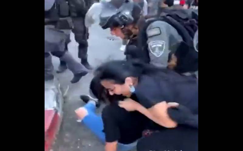 اسرائیلی فوج کا دہشتگردانہ کریک ڈائون ، خواتین سمیت 16 فلسطینی گرفتار