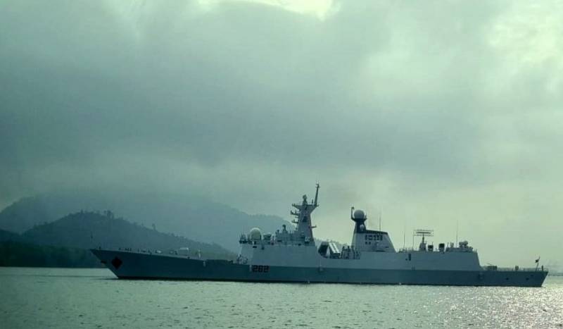 پاکستان بحریہ کے جہاز پی این ایس تیمور کا ملائیشیا کا دورہ اور دو طرفہ بحری مشق میں شرکت