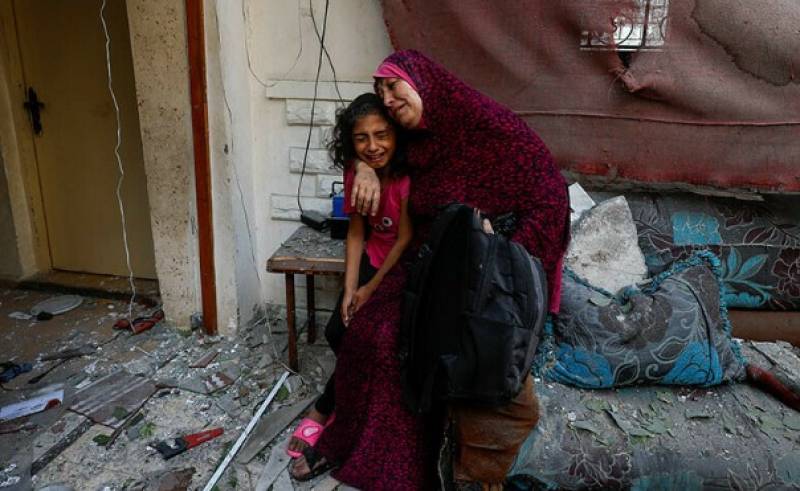  اسرائیل کے غزہ پر مسلسل راکٹ حملے، 6 بچوں سمیت 31 فلسطینی شہید 