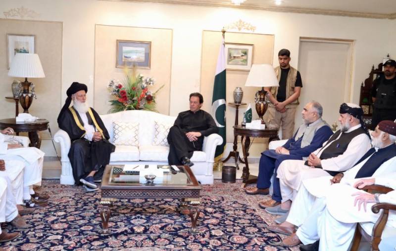 جمیعت علماء اسلام پاکستان کے سربراہ مولانا خان محمد شیرانی کی چئیرمین پاکستان تحریک انصاف عمران خان سے ملاقات