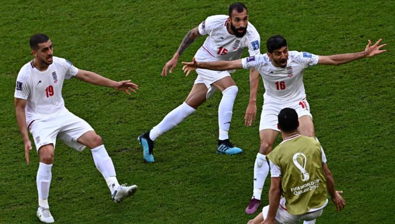 فیفا ورلڈکپ قطر: ایران نے ویلز کو 0-2 سے شکست دے دی
