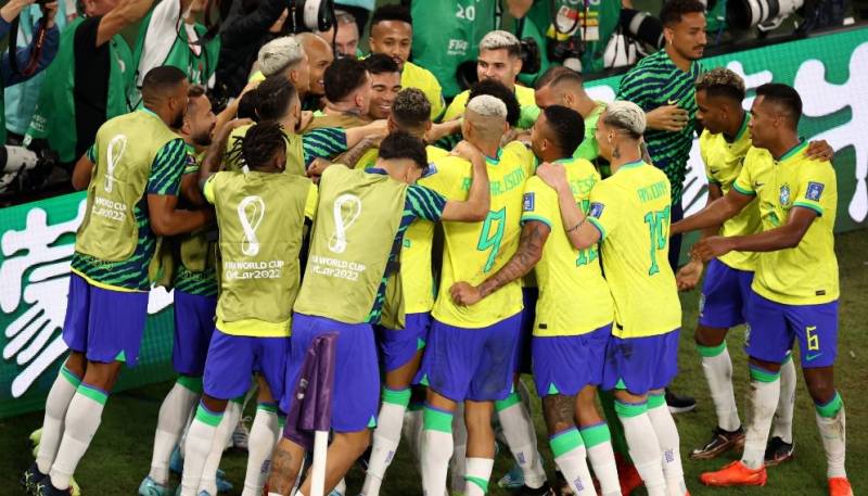 فٹبال ورلڈکپ: برازیل نے سوئٹزرلینڈ کو شکست دے کر پری کوارٹر فائنل میں جگہ بنالی