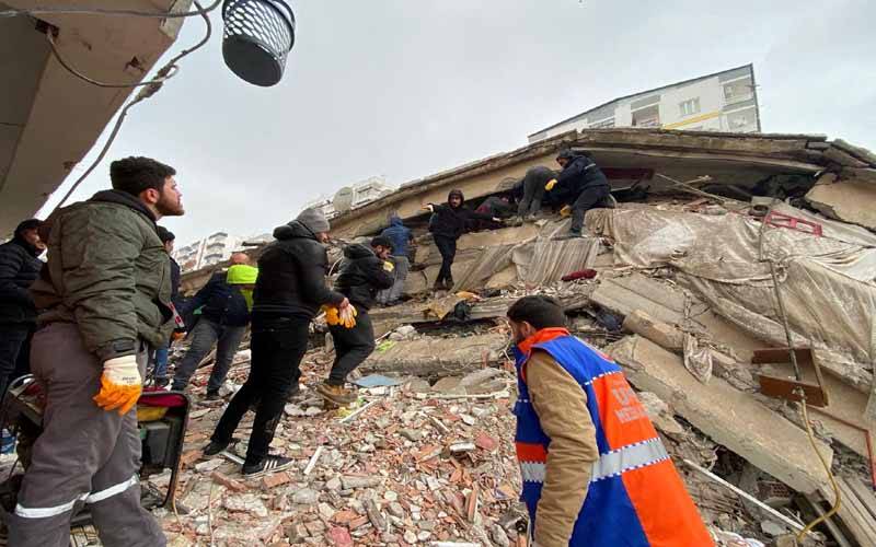  7.9 شدت کے زلزلے نے ترکیہ اور شام میں قیامت برپاکردی۔