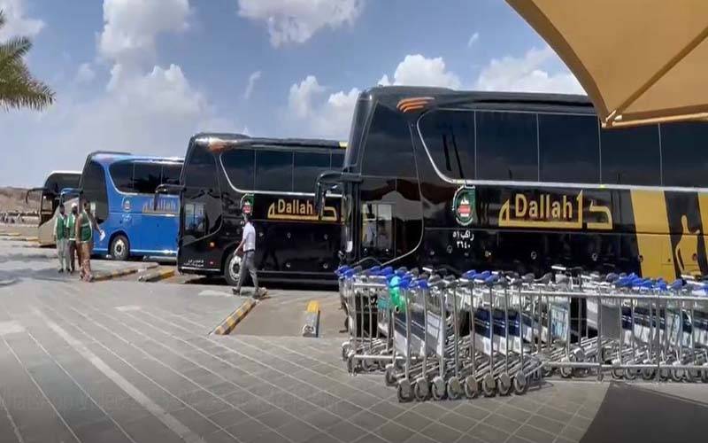 پاکستانی حجاج کرام کے لئے جدید اور آرام دہ سفری ٹرانسپورٹ سہولیات مہیا کی گئی ہیں۔طلال اعوان 