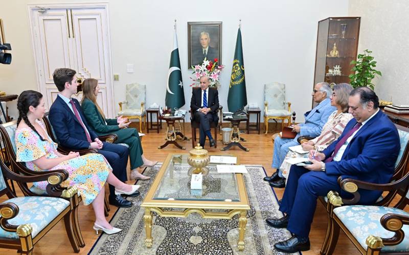 وزیراعظم شہبازشریف سے پاکستان میں برطانوی ہائی کمشنر محترمہ جین میریٹ  کی ملاقات