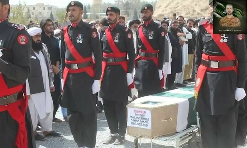  پاک فوج کے  میجر انور کاکڑ دہشتگردوں کے حملے میں شہید