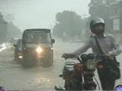 سندھ میں بارشوں سے تباہی کا سلسلہ جاری، مواصلات اوربجلی کانظام معطل، بارشوں کے باعث امدادی سرگرمیوں میں مشکلات کا سامنا۔ 