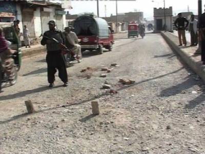 کوئٹہ، علاقہ اسپنی روڈ پر نامعلوم افراد کی ایک گاڑی پر فائرنگ، خاتون سمیت سات افراد جاں بحق۔