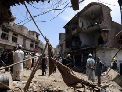خیبر ایجنسی: علاقے لنڈی کوتل بازار میں دھماکہ، پچیس افراد جاں بحق اور ساٹھ سے زائد زخمی ۔