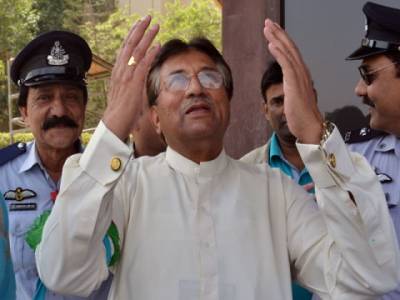 آل پاکستان مسلم لیگ کے سربراہ جنرل ریٹائرڈ پرویز مشرف نے کہا ہے کہ وہ پاکستان بچانے کے لیے واپس آئے ہیں۔