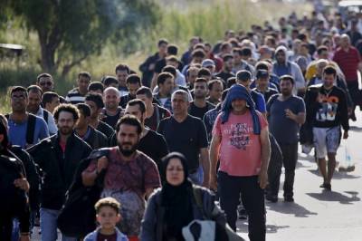 یورپی یونین کا پناہ گزینوں کو رہائش فراہم کرنے کے بدلے میں ترکی کو تین ارب یورو فراہم کرنے کا وعدہ 