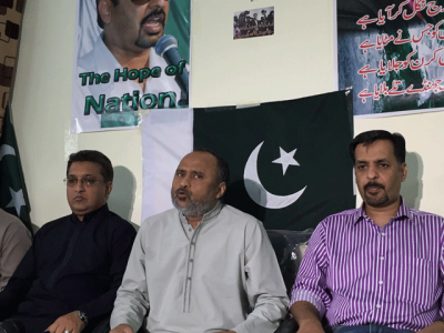 کراچی کی سیاست میں ہلچل مچانےوالےمصطفیٰ کمال MQM کی ایک اور وکٹ گرانے کو تیار ہیں