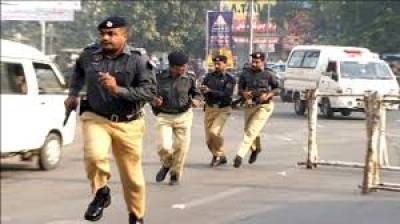 policeاہلکاروں پرحملے کےالزام میں خاتون سمیت11افرادکوگرفتارکرلی