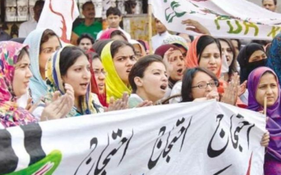 راولپنڈی میں ینگ ڈاکٹرزنے مطالبات کے حق میں مظاہرہ کیا جبکہ اوپی ڈیز بند ہونے سے شہریوں کو مشکلات کا سامنا کرنا پڑا۔