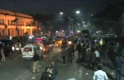لاہور میں پنجاب اسمبلی کے باہر دھماکا، 10 افراد جاں بحق