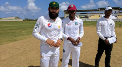 ویسٹ انڈیز پریزیڈنٹ الیون نے پاکستان کے خلاف تین روزہ ٹور میچ کے پہلے روز اپنی پہلی اننگز میں پانچ وکٹوں کے نقصان پر تین سو گیارہ رنز بنا لیے۔