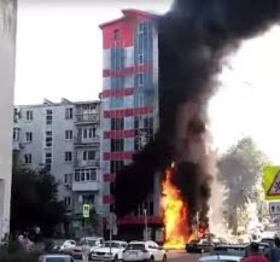  10منزلہ جنوبی روس کی عمارت میں آٓگ لگنے کے باعث 2 افراد جھلس کر ہلاک ہوگئے،فائر بریگیڈ نے کئی گھنٹوں بعد آگ پر قابو پالیا