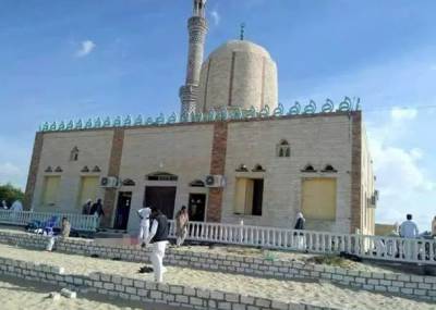  مصرکےشمالی صوبے سینائی میں نمازجمعہ کے دوران مسجدپرھماکہ اورفائرنگ, دوسوپینتیس افراد جاں بحق ایک سوبیس سےزائد زخمی