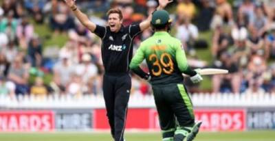پاکستان کو نیوزی لینڈ کے ہاتھوں پہلے ٹی ٹونٹی میچ میں بد ترین شکست کا سامنا 