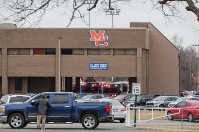 امریکی ریاست کنٹکی کے ہائی اسکول پر دہشت گرد حملے میں ایک شخص ہلاک،5 طلبا سمیت متعدد زخمی