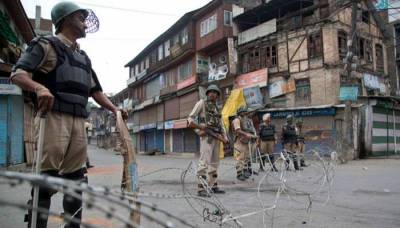 بھارتی میڈیا نے دعویٰ کیا ہے کہ مقبوضہ کشمیر میں بھارتی فوجی چھاؤنی سنجوان پر مسلح افراد نے دھاوا بول دی