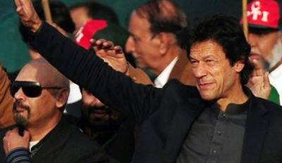  چیئرمین پاکستان تحریک انصاف عمران خان دو روزہ دورے پر کراچی پہنچ گئے