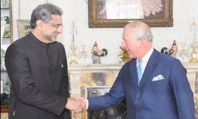 وزیراعظم شاہد خاقان عباسی نے لندن میں ملکہ الزبتھ کی جانب سے عشائیے میں شرکت اور عالمی رہنماؤں سے ملاقاتیں کیں
