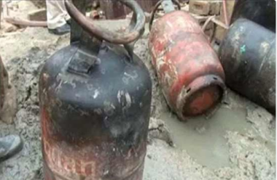 کراچی: شیرشاہ کالونی میں دکان میں دھماکا، ایک شخص جاں بحق