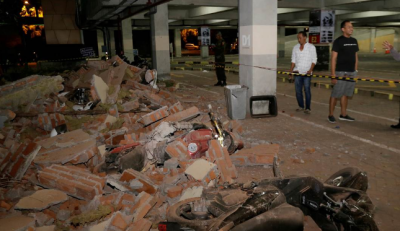 انڈونیشیا : زلزلے سےعمارتیں گرنے اور ملبےتلے دبنے سے 82 افراد ہلاک اور درجنوں زخمی