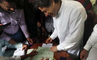 عمران خان کیخلاف ووٹ کی راز داری ظاہر کرنے پر ازخود نوٹس کی سماعت آج ہوگی