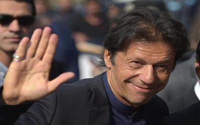 عمران خان پاکستان کے 22 ویں وزیراعظم بن گئے۔