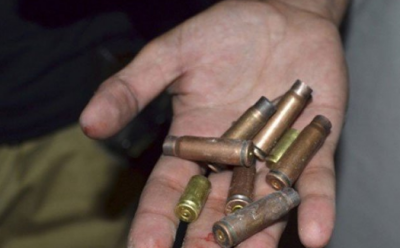 مردان میں مخالفین کی فائرنگ سے 5 افراد جاں بحق اور 5 زخمی ہو گئے۔