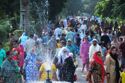 گورنر ہاؤس لاہور میں 20 ہزار افراد کی آمد
