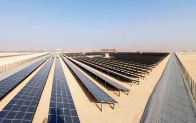 سعودی پبلک انویسٹمنٹ فنڈ کی شمسی توانائی کا منصوبہ معطل کرنے بارے امریکی اخبار کی رپورٹ کی تردید