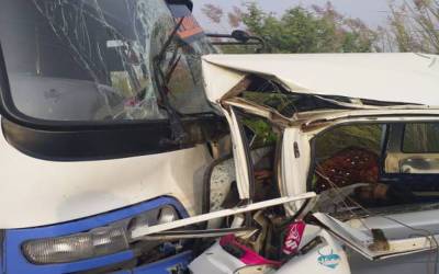 بھلوال: بس اور کالج وین میں تصادم، ڈرائیور اور 6 طالبات جاں بحق،4زخمی