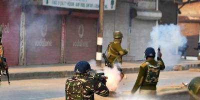 بھارتی فورسز کی وحشیانہ کارروائیوں کےخلاف مقبوضہ کشمیر میں آج مکمل ہڑتال