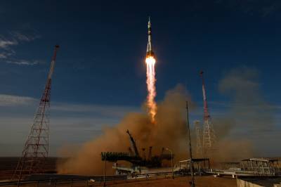 روس نے سویوز 2.1 راکٹ کی مدد سے خلائی جہاز کو زمین کے گرد مدار میں پہنچا دیا۔