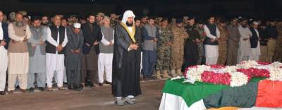 شہید پولیس افسر طاہر خان داوڑ کی نماز جنازہ پولیس لائنز پشاور میں ادا 
