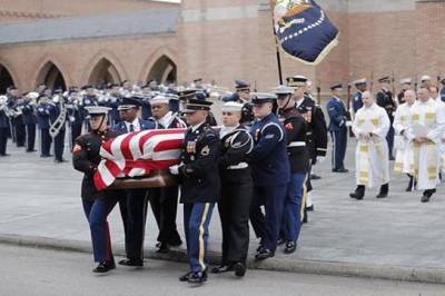  امریکا کے سابق صدر جارج بش سینئر کو ٹیکساس میں سپرد خاک کردیا گیا