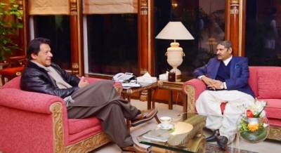 علی گوہر کی وزیر اعظم سے ملاقات،حلقے کے مسائل سے آگاہ کیا