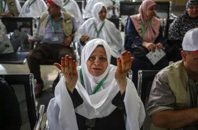 غزہ کے شہریوں کے لیے عمرہ سروس 4 سال بعد بحال کر دی۔ فلسطینی وزیر اوقاف