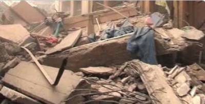 کراچی کے علاقے جعفرطیار میں 3 منزلہ عمارت گر گئی، ہلاکتوں کا خدشہ